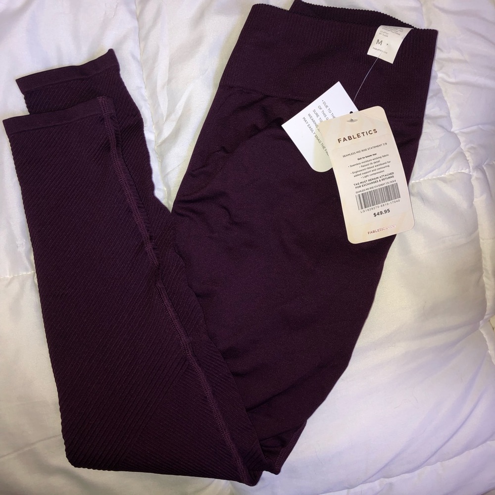 Fabletics Medium BNWT Leggings